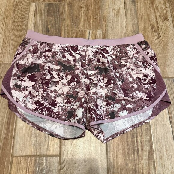 Under Armour Fly-By 2.0 Printed Shorts - Picture 2 of 4